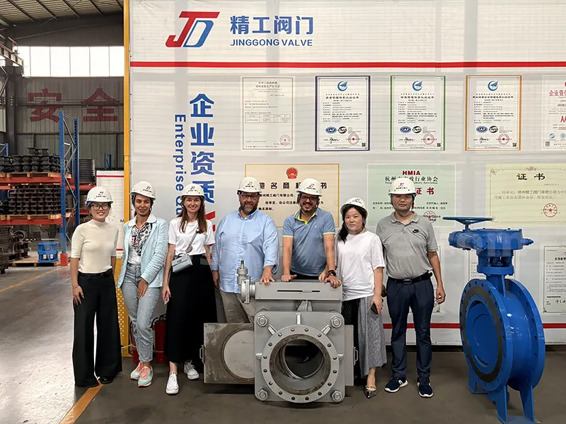西班牙客户莅临郑州精工阀门工厂考察