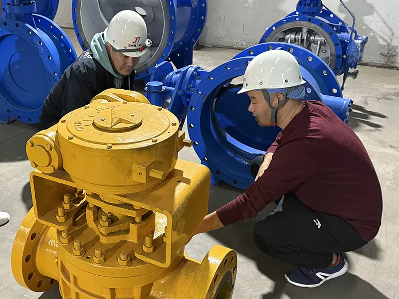 蒙古客户来访郑州精工考察旋塞阀产品​